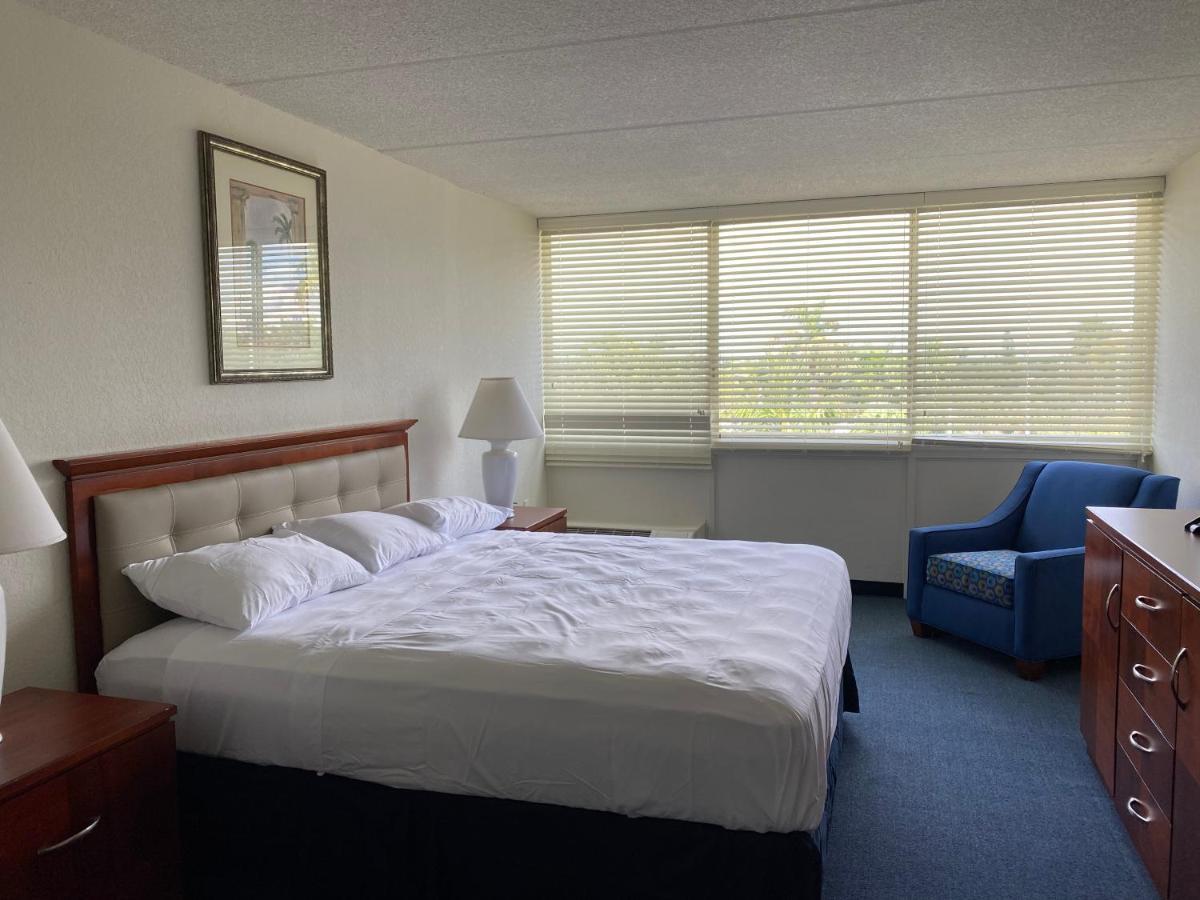 Golden Glades Miami Gardens Inn & Suites מראה חיצוני תמונה