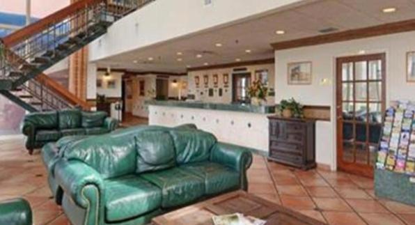Golden Glades Miami Gardens Inn & Suites מראה חיצוני תמונה