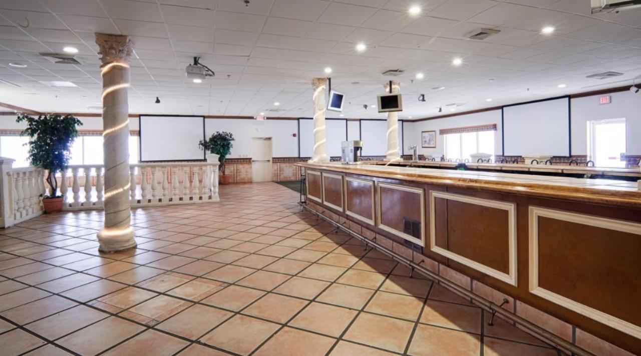 Golden Glades Miami Gardens Inn & Suites מראה חיצוני תמונה