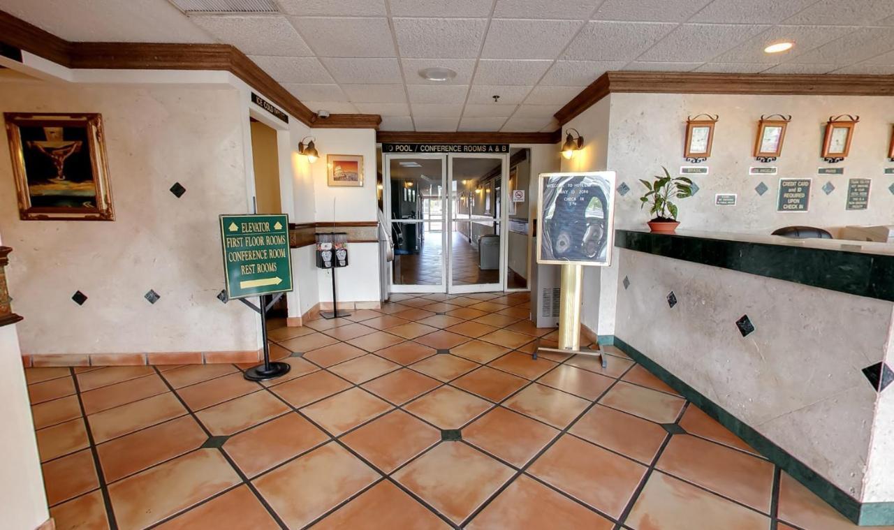 Golden Glades Miami Gardens Inn & Suites מראה חיצוני תמונה